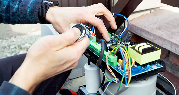 Automatic Driveway Gate Repair in Largo, FL