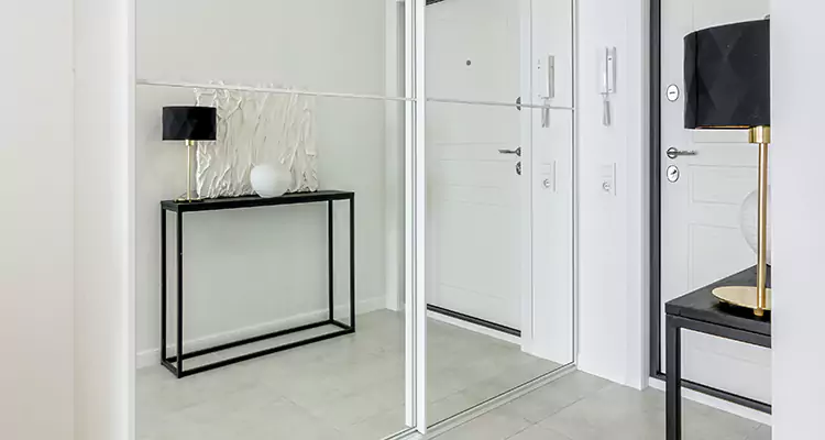 Mirrored Bifold Closet Doors Repair in Largo, FL