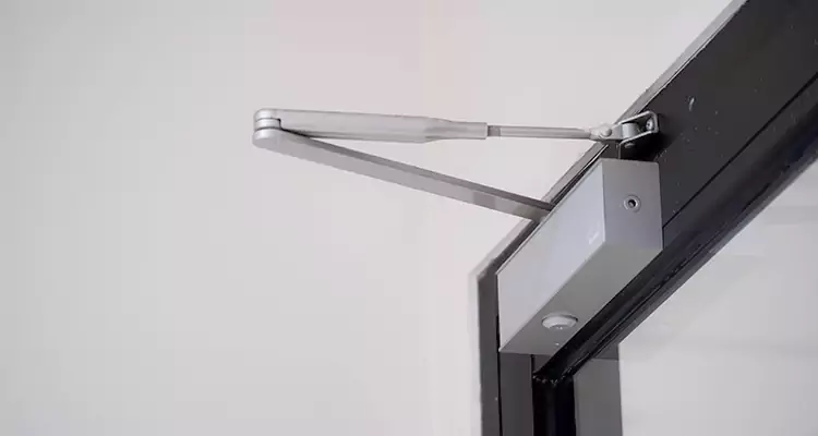 Screen Door Closer Repair in Largo, FL