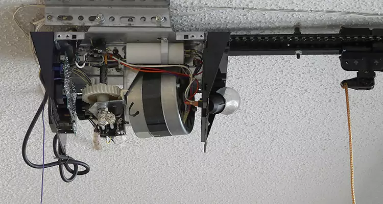 Emergency Garage Door Opener Repair in Largo, FL