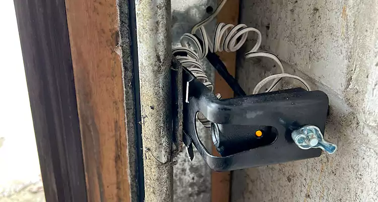 Fix Broken Garage Door Sensor in Largo, FL